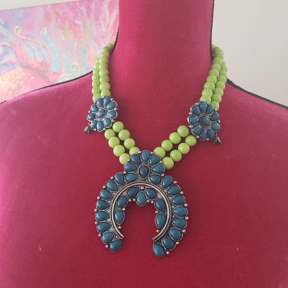 Poncho beaded necklace